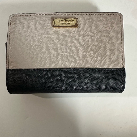 kate spade Handbags - 👛 Kate Spade Wallet -  🌟